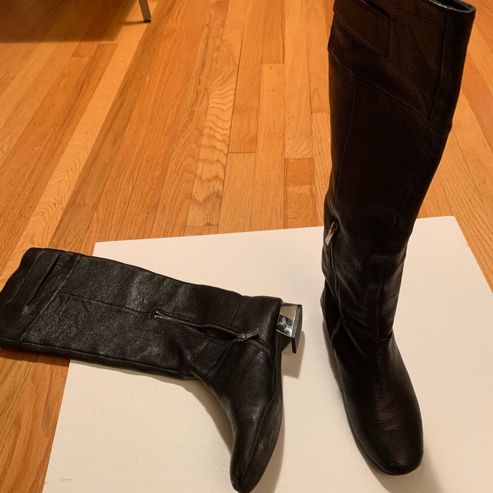 Michael Kors Women's Black and Gold leather Boots